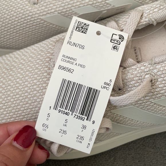 Brand new adidas, run a little big. - Picture 3 of 4